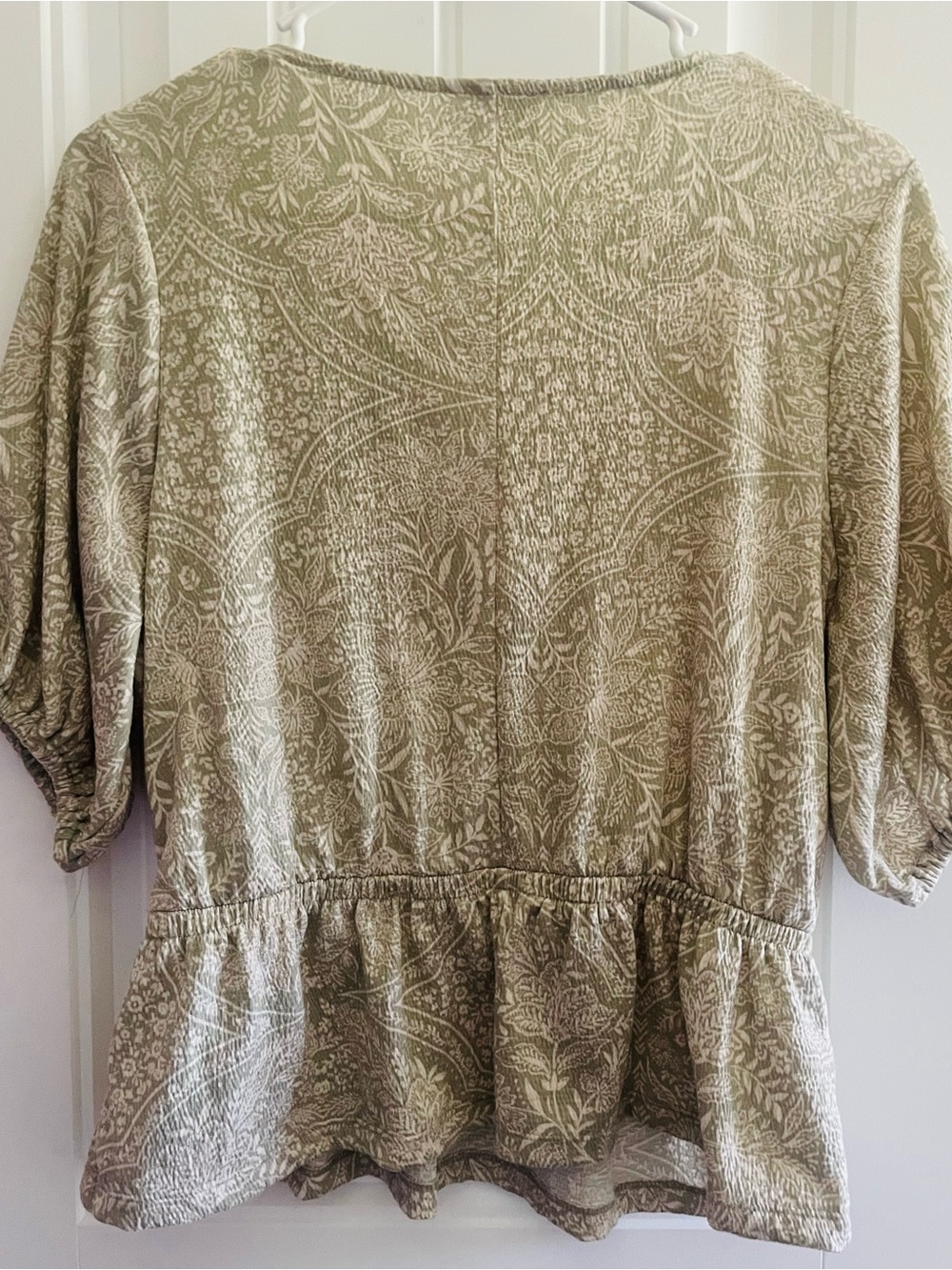 LOFT Outlet Petite Large Sage Green Boho Peplum Blouse Floral Print Sz LP - Picture 5 of 5